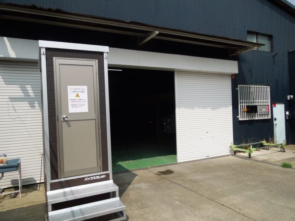 バイオトイレ　倉庫